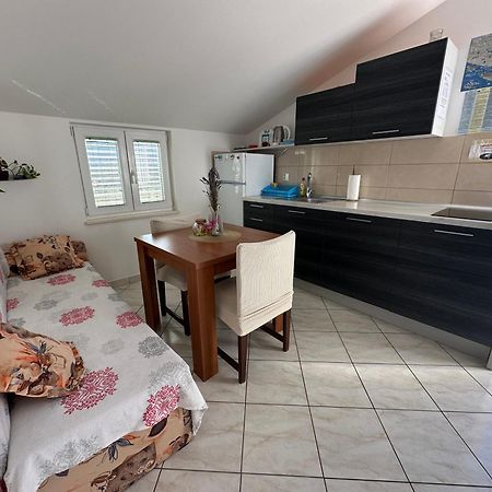 Apartments Brkic Лозовац Екстериор снимка