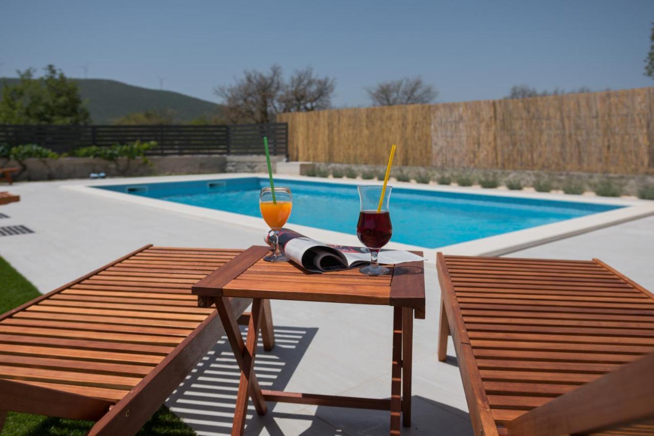 Apartments Brkic Лозовац Екстериор снимка