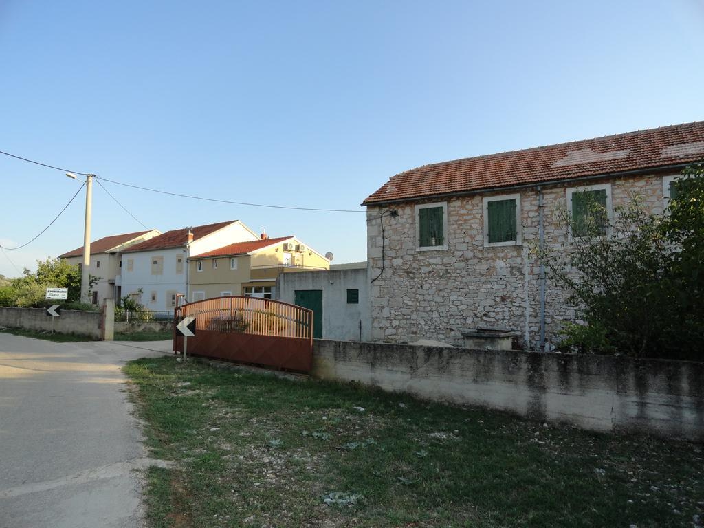 Apartments Brkic Лозовац Екстериор снимка