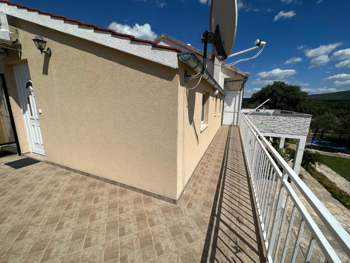Apartments Brkic Лозовац Екстериор снимка