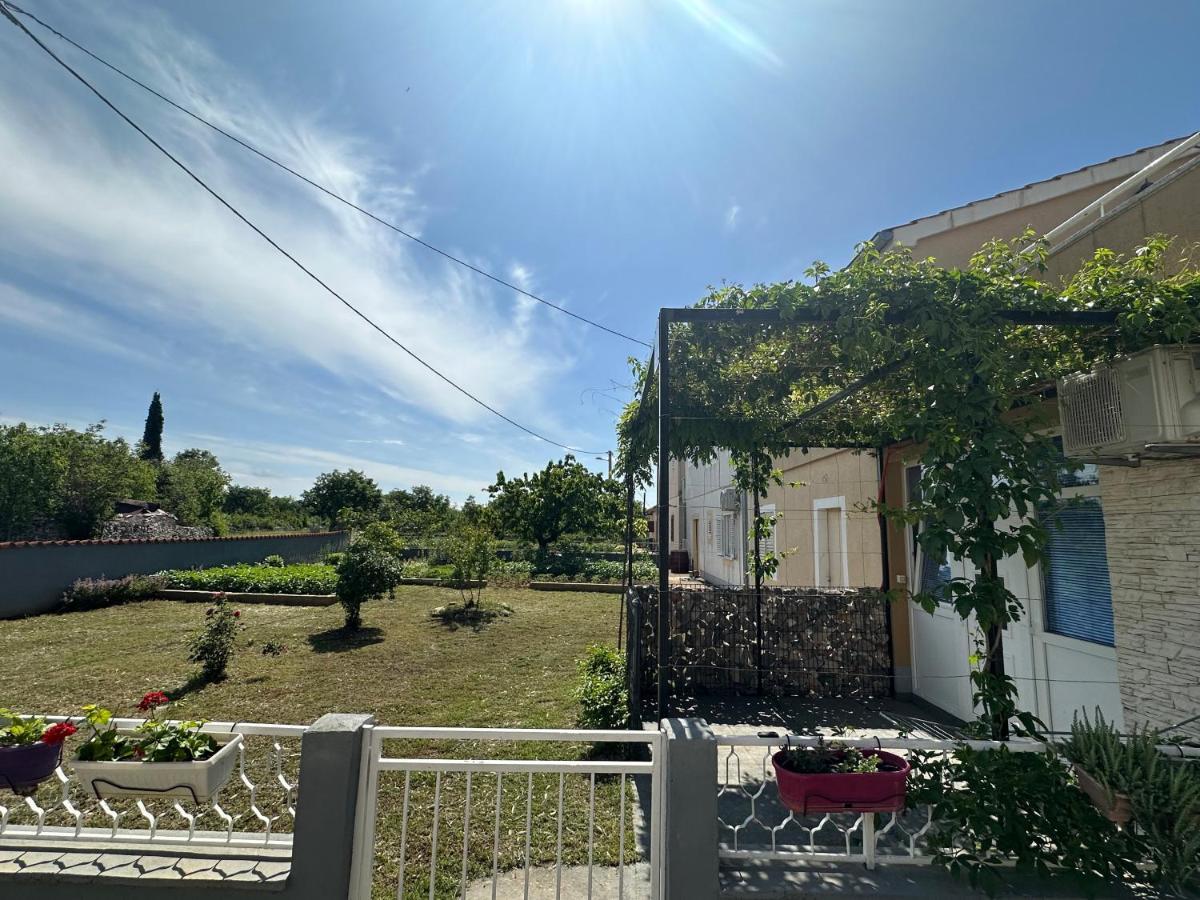 Apartments Brkic Лозовац Екстериор снимка